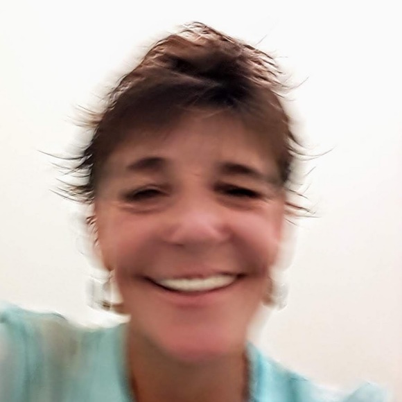 Meet your Posher, Michelle - Picture 1 of 1